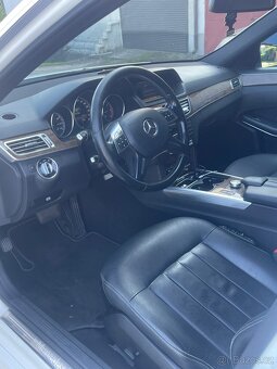 Mercedes E220 - 6
