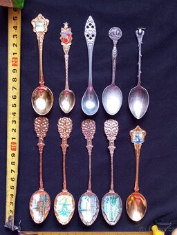 Sběratelské lžičky, vidličky, nože - celkem 106 ks - 6