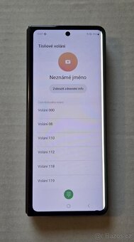 Samsung Galaxy Z Fold 4 poškozený - 6