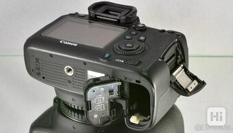 Canon EOS 6D full-frameFull HDVGPS/WIFI16200Exp - 6