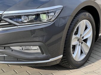 VW Passat Variant 2.0 TDi 147kw Eleg. Matrix tažné kamera - 6