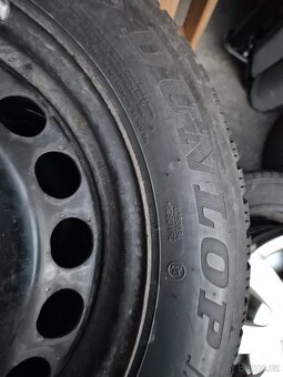 Komplet kola 205/55 R16 zimní pneu Superb - 6