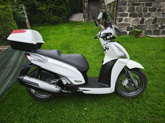 Kymco People GT 300i (2016) - 6