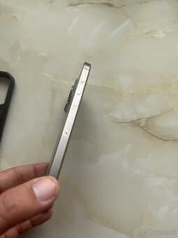 iPhone 15 pro 256gb REZRVACE - 6