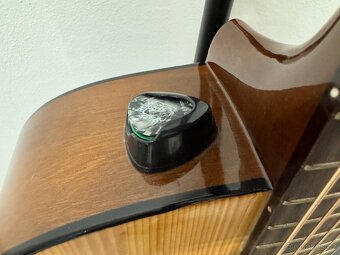 Akustická kytara Yamaha F310 včetně obalu a stojanu - 6
