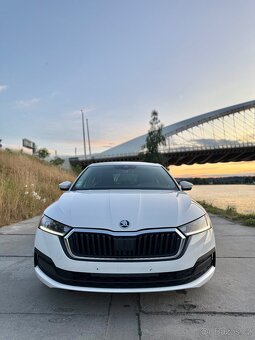 Škoda Octavia IV 2021 rok 2.0 tdi automat - 6