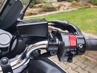 Yamaha FZS 600 Fazer 49.000,- Kč - 6