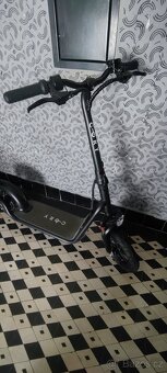 Elektrokoloběžka Cory Sprint včetně nabíječky - 6