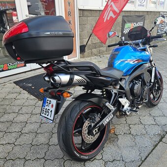Yamaha FZ 6 Fazer, 1x zadní kufr, 2x klíč - 6