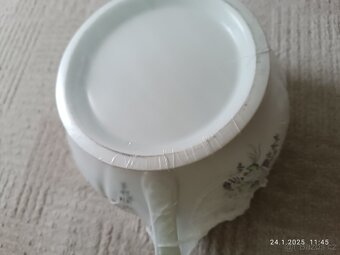 Porcelánový nočník fialky - 6