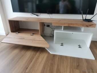 Skříňka pod TV - 6