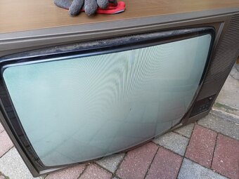 Prodám barevnou televizi Tesla color 416 - 6