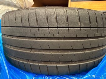 kola BMW M3/M4 826M s pneu - 6