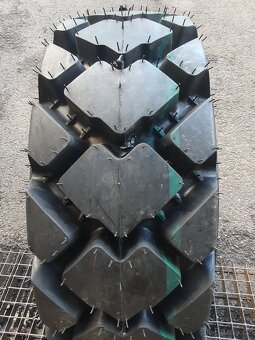 Pneu 10,0 / 75 - 15,3...14 platen - 6