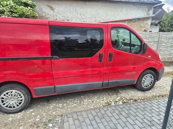 RENAULT TRAFIC - 6
