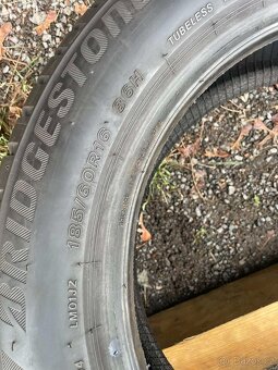 Zimní pneu Bridgestone 185/60 R16 86H vzorek 90% - 6