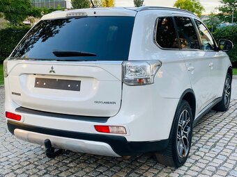 Mitsubishi Outlander 2.2D 4x4 AUT KAM VÝHŘEV TAŽNÉ SERVISKA - 6