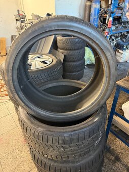 225-40 R18 - 6