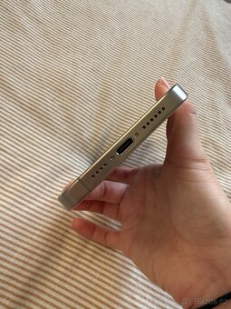 iPhone 15 Pro Max 256gb ZÁRUKA Přírodní Titan - 6