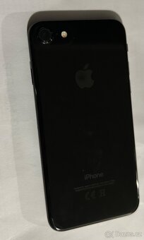 Černý iPhone 7 - 6