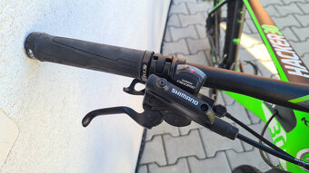 Carbonový Kellys Hacker 30, Shimano XT, vzduch vidice, Rám L - 6
