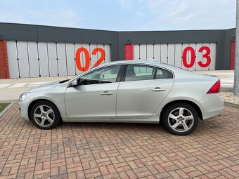 Volvo S60 2012 D3 Momentum - 6