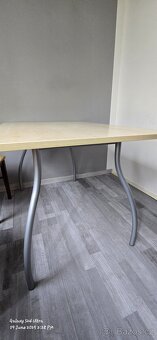 Prodám stůl plus 4x židle v super stavu - 6