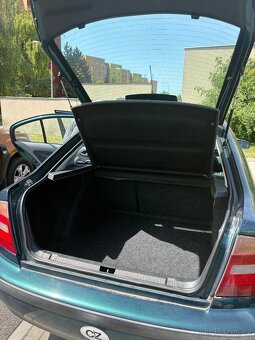 ŠKODA OCTAVIE - celé auto na NÁHRADNÍ DÍLY - 6