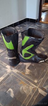 Komplet -dvoudílna dámská kombinéza, boty, helma - 6