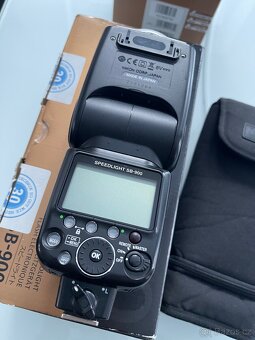 Nikon Speedlight SB-900 - 6