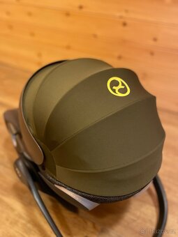 Autosedačka Cybex Platinum - Cloud Z i-Size - Khaki green - 6