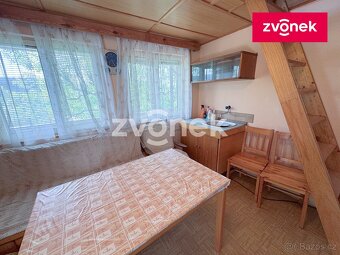 Chata Zlín - Malenovice, velká zahrada 367 m2, skleník - 6