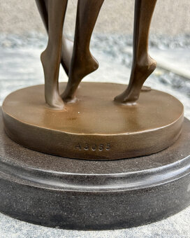 Bronzová socha Tančící pár moderní umělecká dekorace a dárek - 6