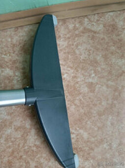 NOVÉ žehlící prkno Vileda Reflect se zásuvkou - 6