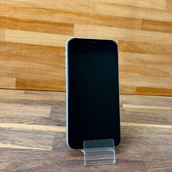 IPhone 11 64GB, bílý (12 měsíců záruka) - 6