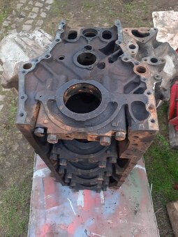 Prodám blok motoru na kirovec K-700 Yamz 238 - 6