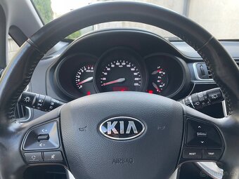 Kia Rio 1.2 benzín , 62 KW , klima , najeto 38000 km - 6
