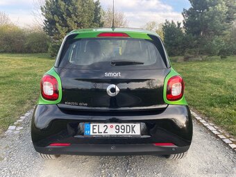 Smart EQ Forfour, SOH 94%, el.střecha, výhřev, první majitel - 6