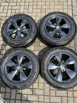 ORIGINÁL Alu Škoda NANUQ R17, 5x112 - TOP STAV - 6