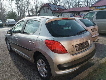 Peugeot 207 1.4 - 6
