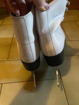 Dámské lední brusle 37 - 6