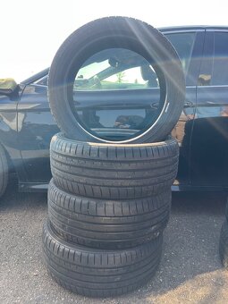 215/45 R18 89W - 6