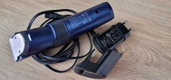 Bezdratovy zastřihovač vlasů s adapterem - 6