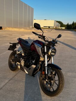 Honda CB125R - 6