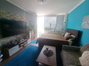 Prodej bytu 2+1, DV,61 m2, lodžie 6 m2, ulice Holešická v CV - 6