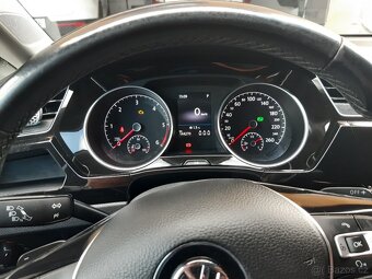 VW Touran 2.0TDi dsg 110kw.2017 full LED tažné - 6