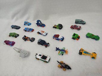 Hot wheels 7 x 20 autíček rozbalené nehrané Cena za 20ks - 6
