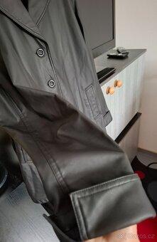 Pěkné koženkové sako/parker - 6