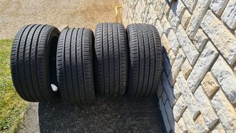 Letní pneu 215/40 R17 - 6