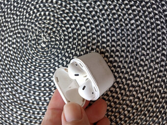 Apple Airpods 1 Gen, Apple Airpods 2 pro - 6
